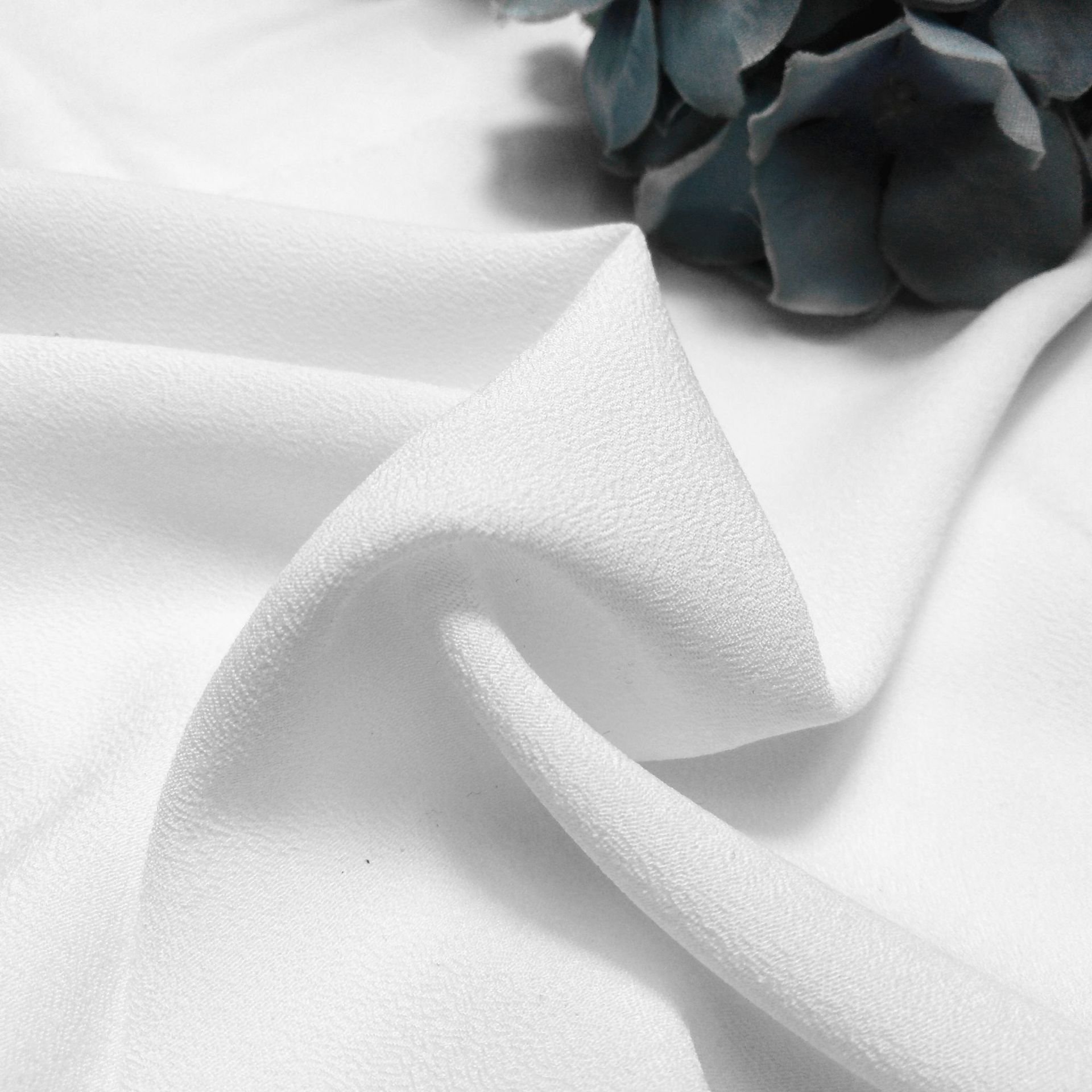 False Twist and Hemp Four-sided Elastic Flower Yao Wrinkle Bark Wrinkle Fashion Women's Dress Slip Top Dress Silk Fabric