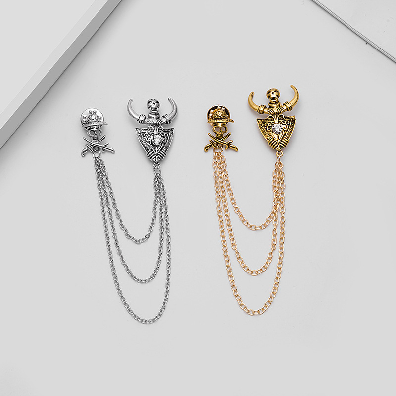 European and American Creative Alloy Chain Tassel Brooch Fashion All-match Retro Bullhead Skull Pin Collar Pin Corsage