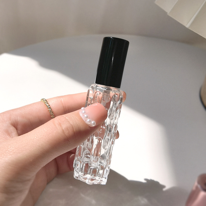 Picture of Spot wholesale 10ml glass perfume spray bottle rose gold aluminum nozzle perfume bottle press empty bottle