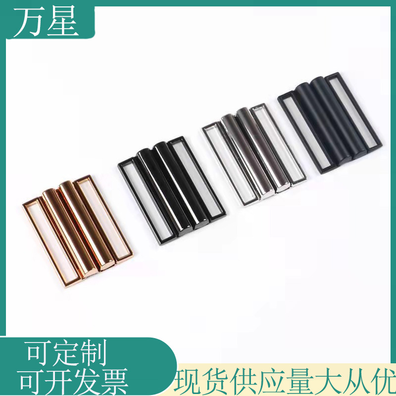 Spot wholesale belt buckle clothing accessories down jacket cotton belt brazing machine fashion metal belt buckle