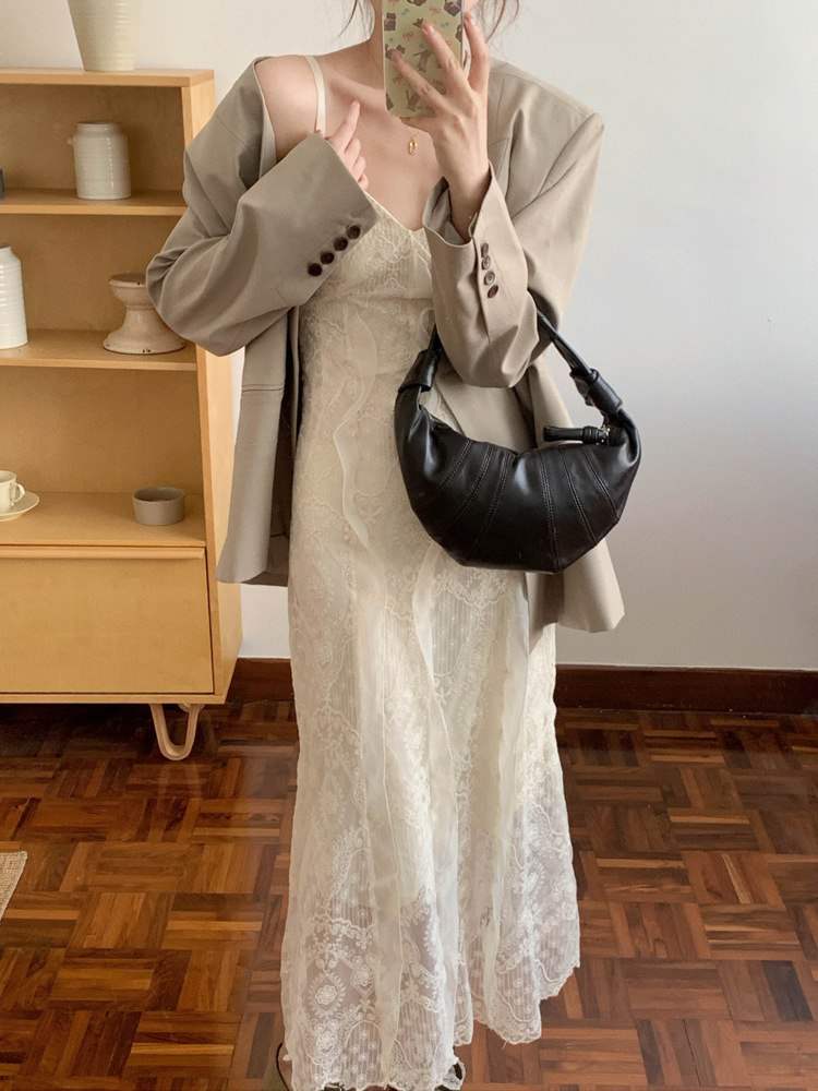 Jing Yi Xuan French Style Lace Sling dress Women's Summer Waist Elegant Beautiful Fairy Dress Sexy Holiday Long Dress