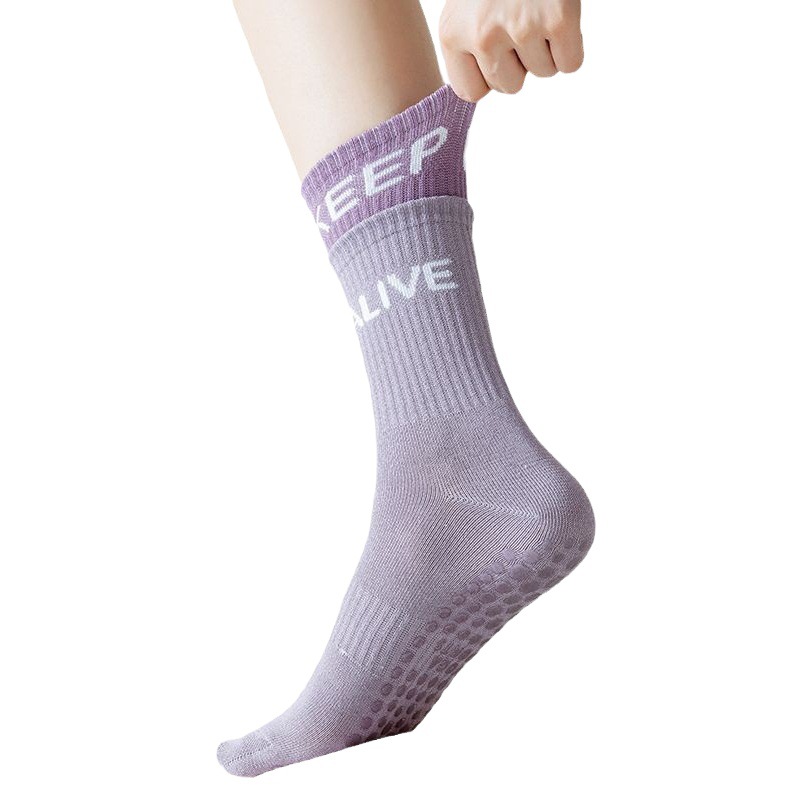 Yoga socks women's mid-calf socks sports socks indoor fitness socks autumn and winter socks aerobics breathable non-slip silicone socks