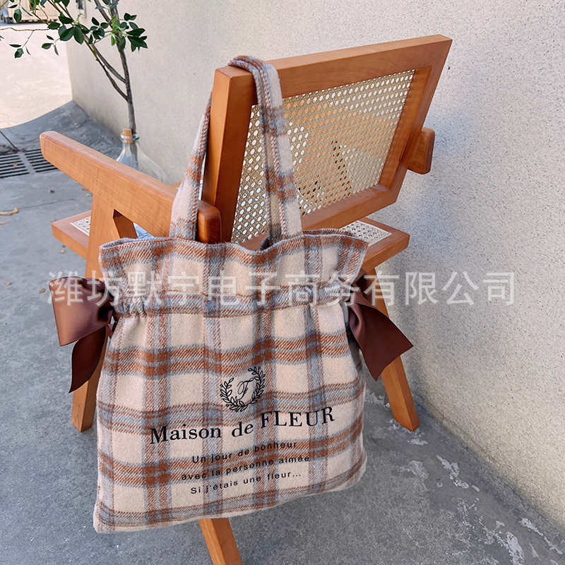 Picture of Bufan Liangpin vintage woolen plaid dance bag cute ballet girl bow shoulder bag ins