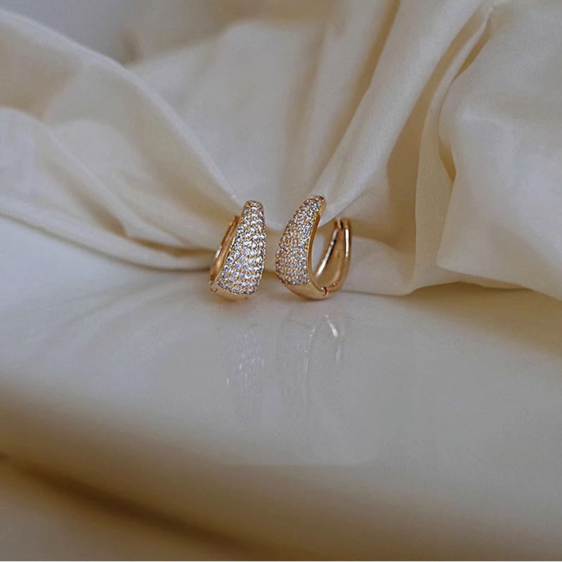 New Style Micro-inlaid Full Diamond High-grade Earrings Round Face Earrings Women's Earrings Real Gold Electroplated French Internet Celebrity Earrings Ear Buckle