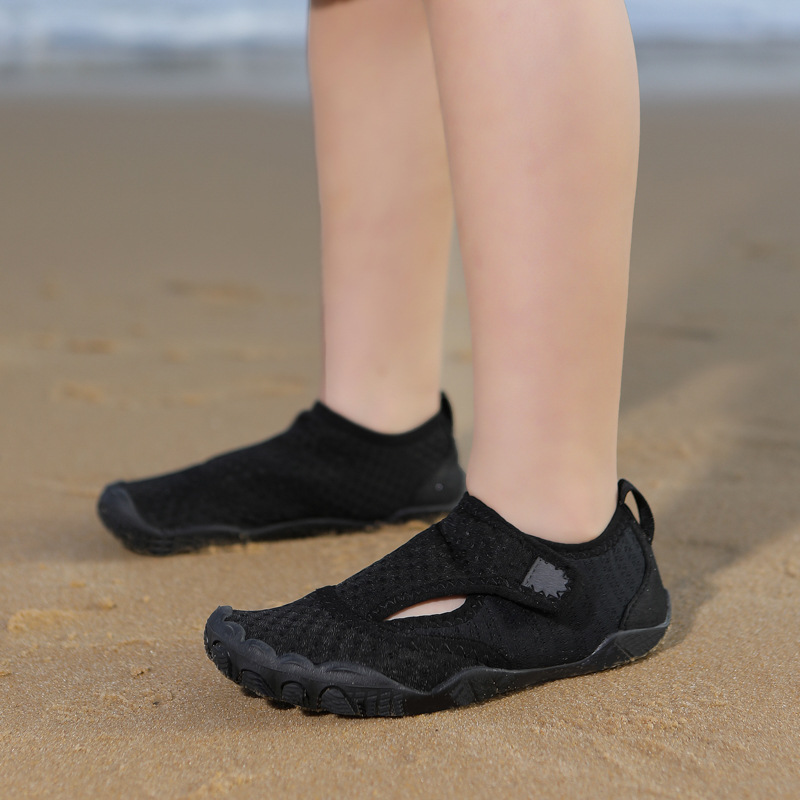 Picture of 24-47 yards outdoor parent-child cut-resistant non-slip soft bottom quick-drying wading shoes sports children's swimming beach tracing shoes