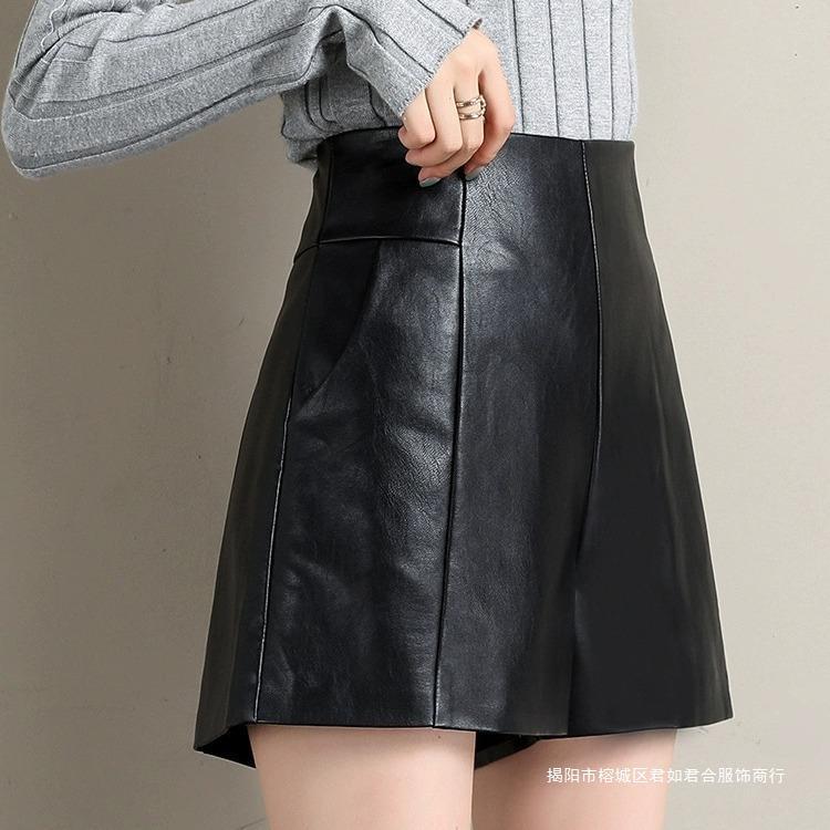 Black Leather Shorts 2023 New Fashion Women's Autumn and Winter Loose High Waist Slimming Long Boots Wide Leg Shorts plus size Outer Wear