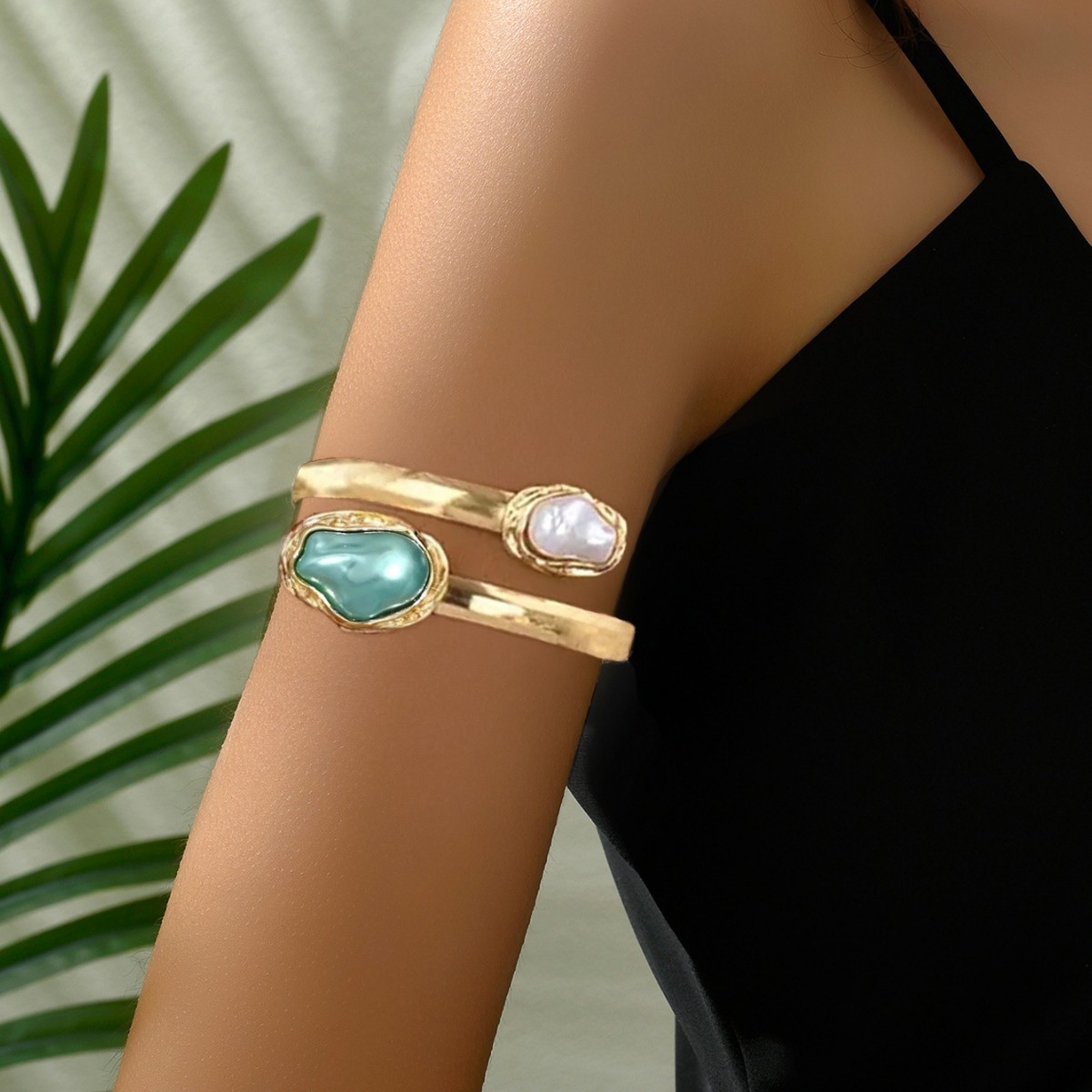 European and American Cross-border Supply Fashion Shaped Pearl Arm Ring Opening Adjustable Women's Upper Arm Bracelet Niche Holiday Style