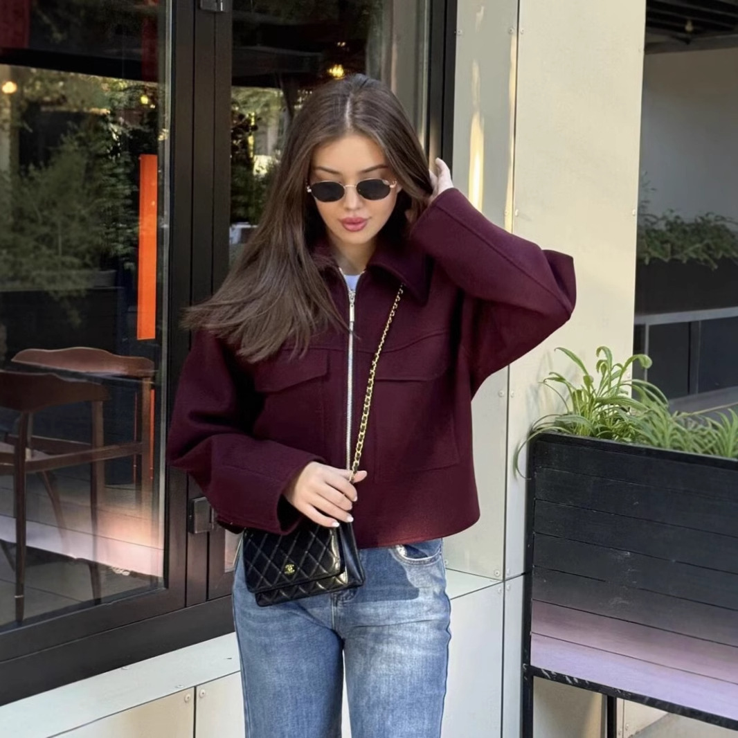 Cross-border Amazon Women's Wear Wholesale 2024 Autumn Fashion wine red Big Pocket Zipper Woolen Jacket