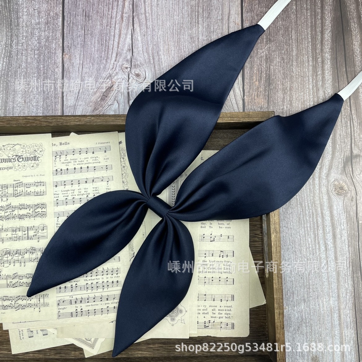 Picture of Goldfish Knot Jk Bow Tie Imitation Triangle Towel Free Slayer Suit Scarf Japanese Bow Uniform Collar wine red