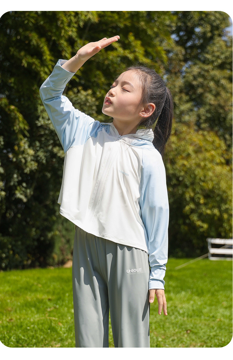 Picture of Girls and Kidsren Color-blocked Sun Protection Clothing 3-6 Years Old Summer Thin Cool Ice Silk Breathable Light Anti-uv Sun Protection Clothing
