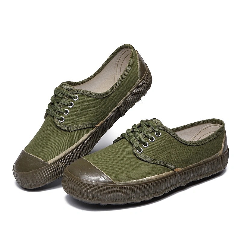 Picture of Liberation shoes men's construction site shoes labor protection shoes low side liberation shoes yellow rubber shoes factory wholesale a generation of hair