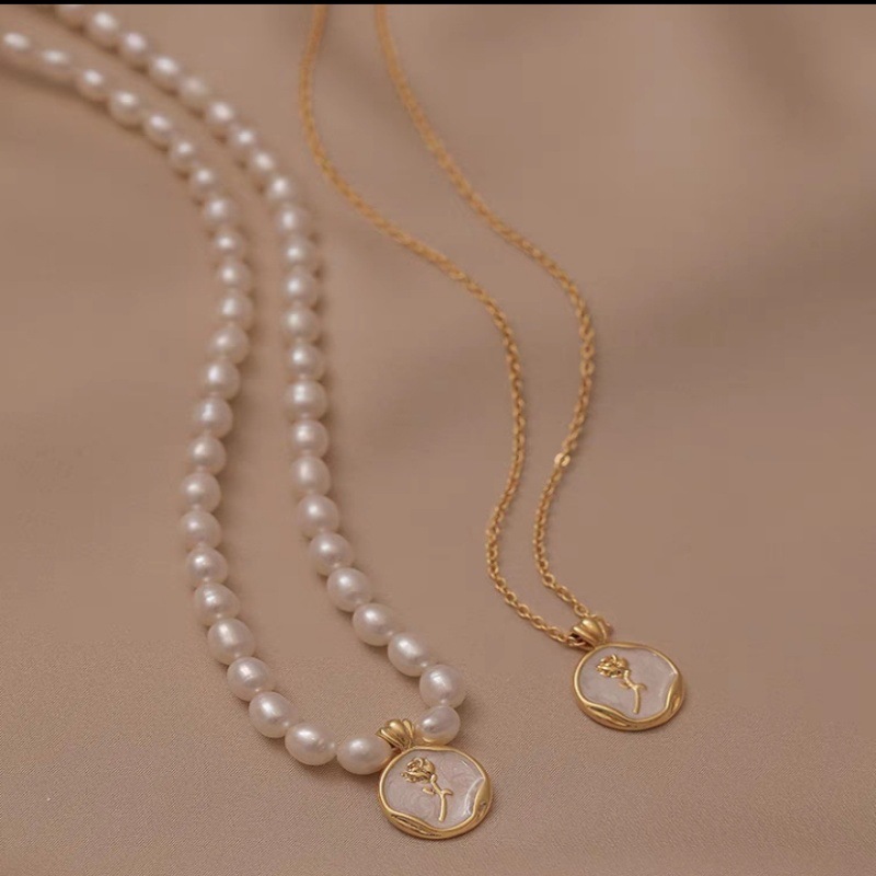 Picture of French Elegant Pearlescent White Enamel Vintage Rose Gold Pendant Freshwater True Pearl Necklace Women's Clavicle Chain