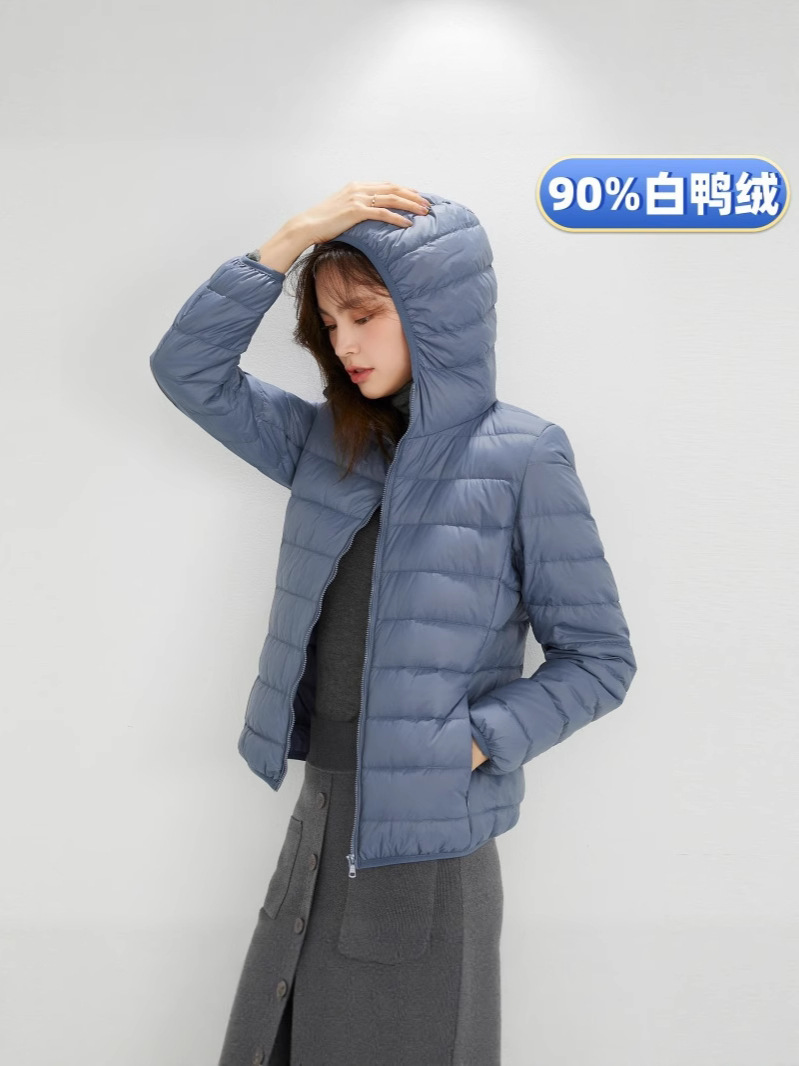 Picture of 90 down down Jacket Women's Hooded Lightweight Short Large Size Lightweight Western Style White Duck down Jacket Pinghu down Jacket Wholesale