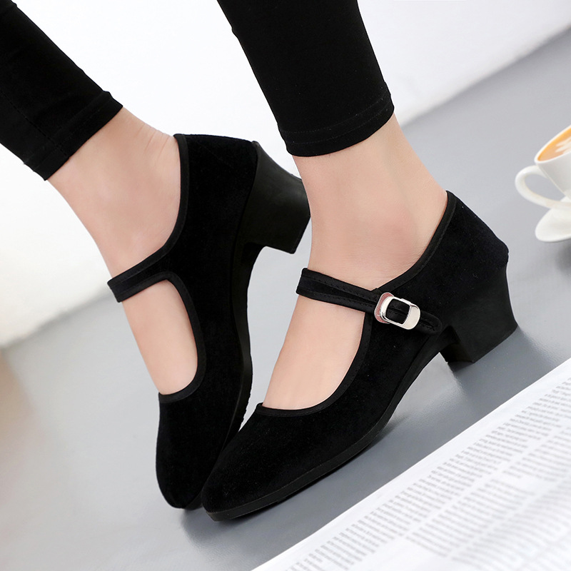 Old Beijing Cloth Shoes Women's Middle Heeled Square Dance Shoes Etiquette Shoes Performance Shoes Work Shoes Dance Shoes Women's Black Cloth Shoes