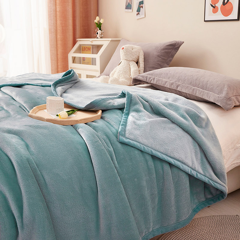 Picture of Quality Inspection Solid Color Milk Fleece Blanket Ferret Blanket Warm Thickened Winter Gift Bed Sheet Small Quilt Knee Blanket