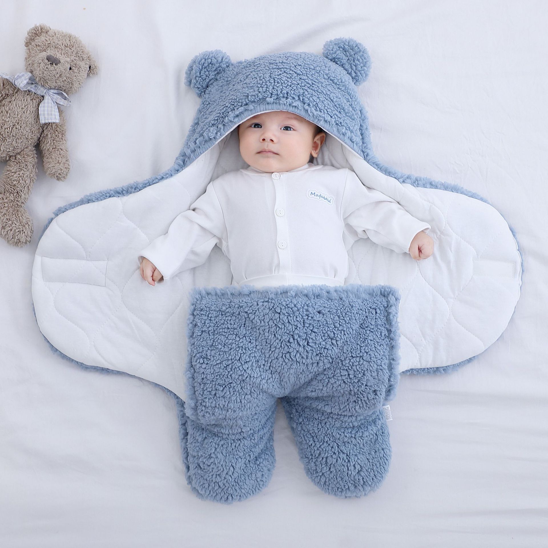 Picture of Coated Baby Newborn Baby Sleeping Bag Anti-Scare Swaddling Baby Supplies for Newborn Baby in Autumn and Winter