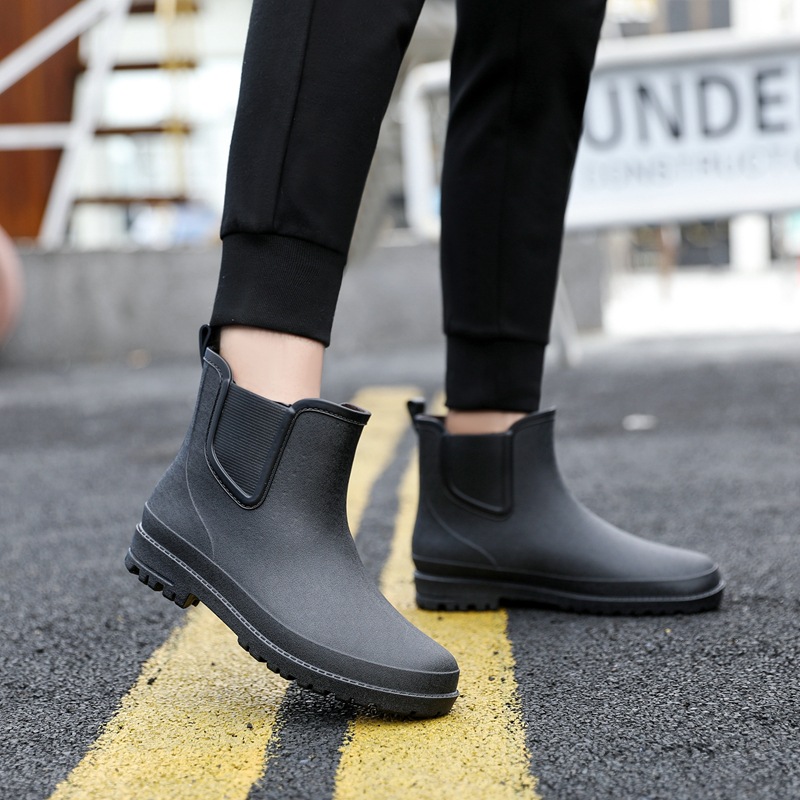Short tube water shoes men's rain boots four seasons fashion wear-resistant non-slip rain boots four seasons kitchen work fishing car wash shoes