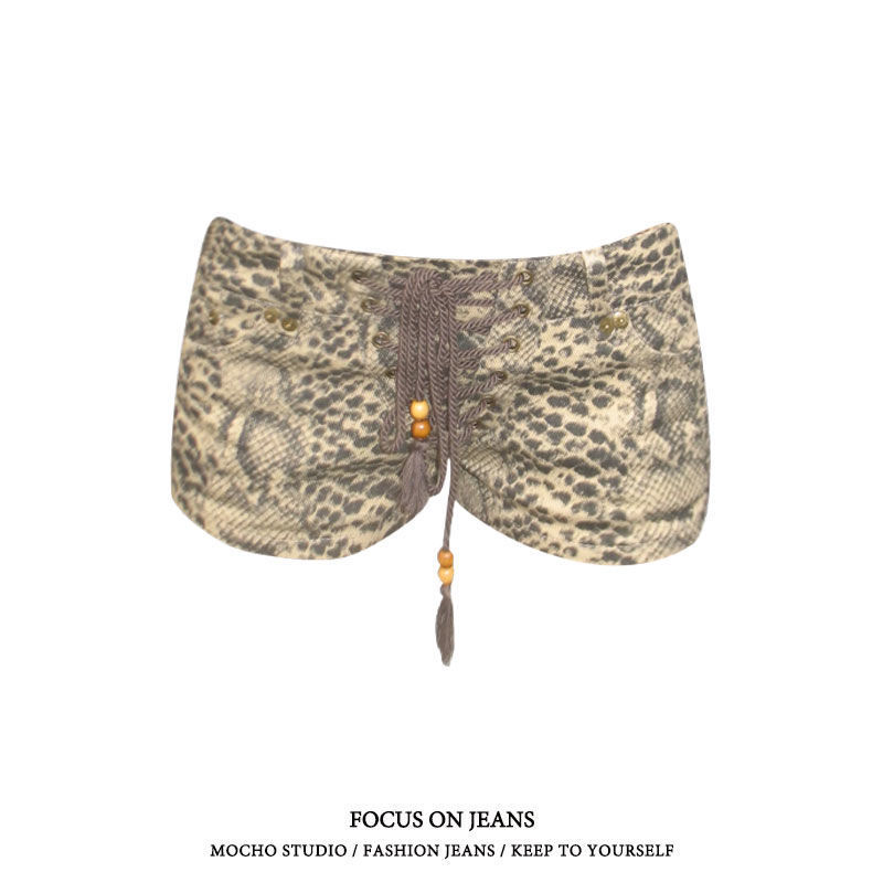 plus size American Style 2024 Spice Girl Old Vintage Leopard Print Straight Denim Shorts Women's Low Waist Slimming Sexy Hot Pants Trendy