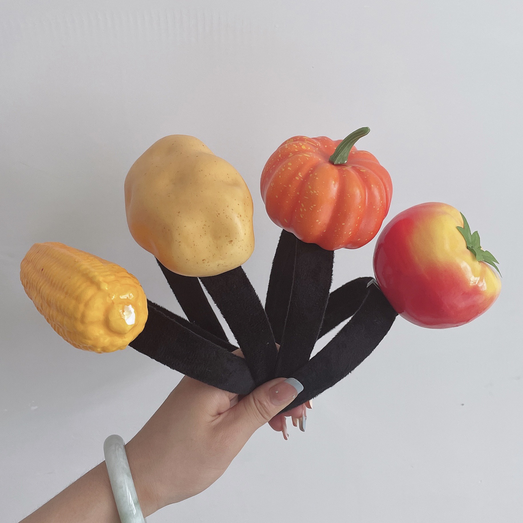 Picture of Haiyue Jewelry Three-dimensional Vegetable Hairband Creative Original Personality Funny Radish Pepper Eggplant Green Vegetable Headband Women's Hair