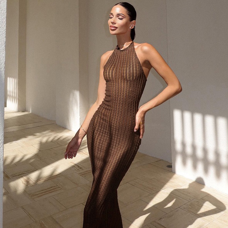 Cross-border European and American 2024 Summer New Knitted Sleeveless Long Dress Solid Color Tight Sexy Backless dress Women