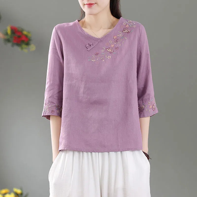 Picture of Vintage Cotton and Linen Embroidered Round Neck Half Sleeve T-shirt Shirt Women's Summer Artistic Loose Slimming Ethnic Style Top