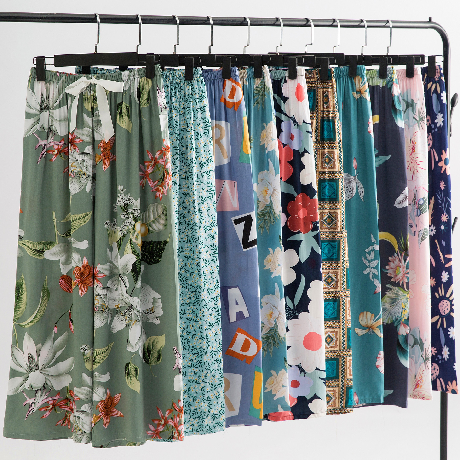 Picture of Cotton Silk Pajama Pants Women's Summer New Large Size Loose Pants Pregnant Women Can Wear Ram Cotton Thin Pants