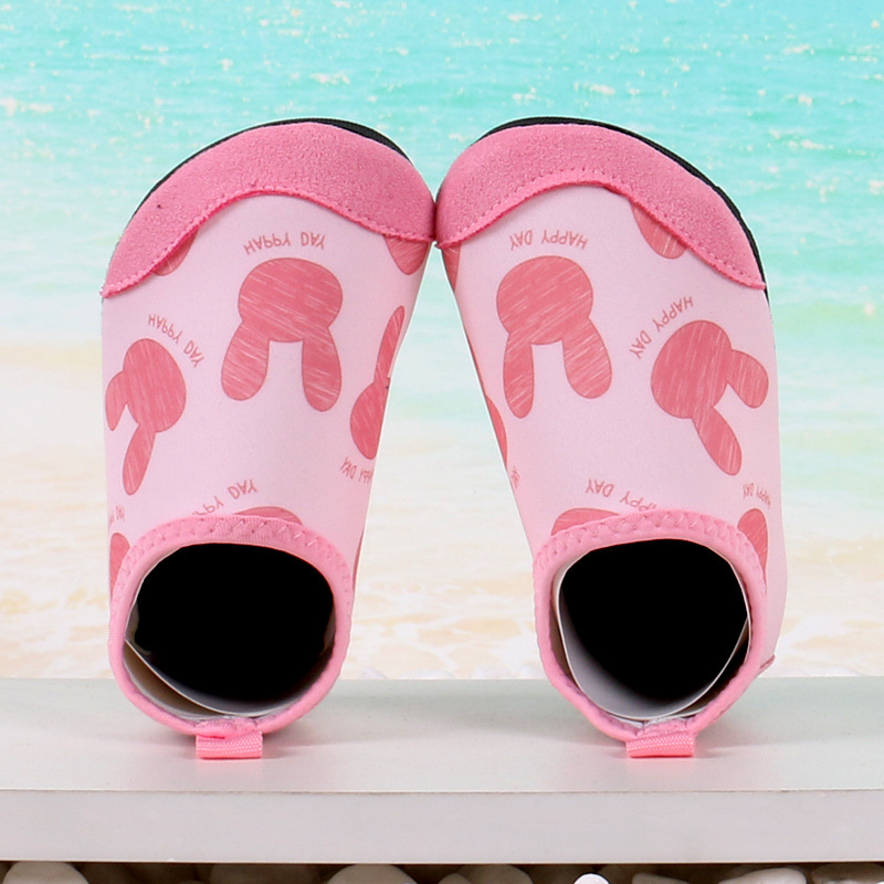 Picture of Children's Beach Tracing Shoes for Boys and Girls, Non-Slip Beach Shoes, Baby Swimming Socks, Anti-Cut Water Park Water Shoes