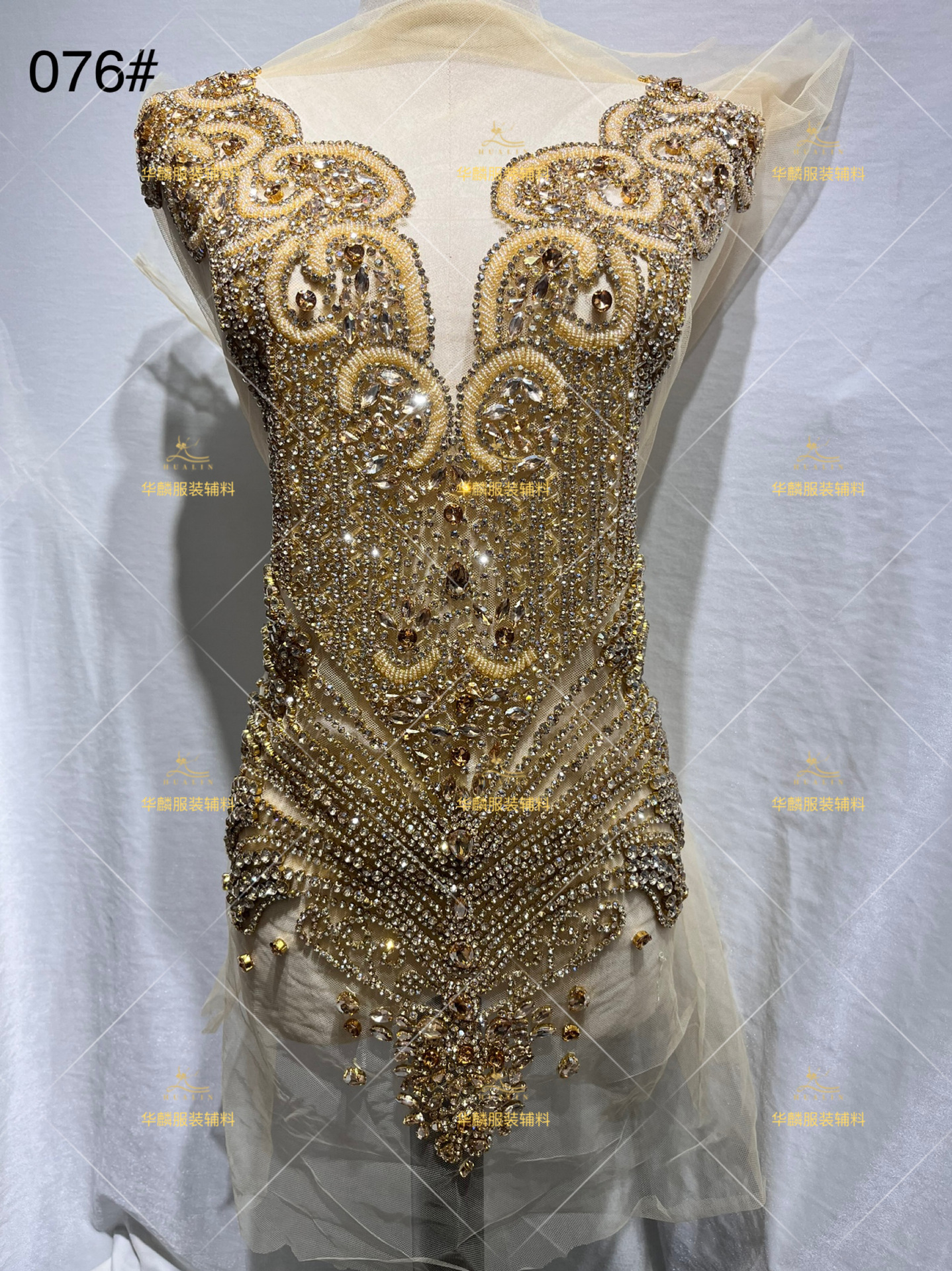 Picture of Hot Selling 18-Color Rhinestone Beading Xiuhe Clothing Applique Mesh Embroider Evening Dress Cutting Patch Cross-Border Wedding Accessories