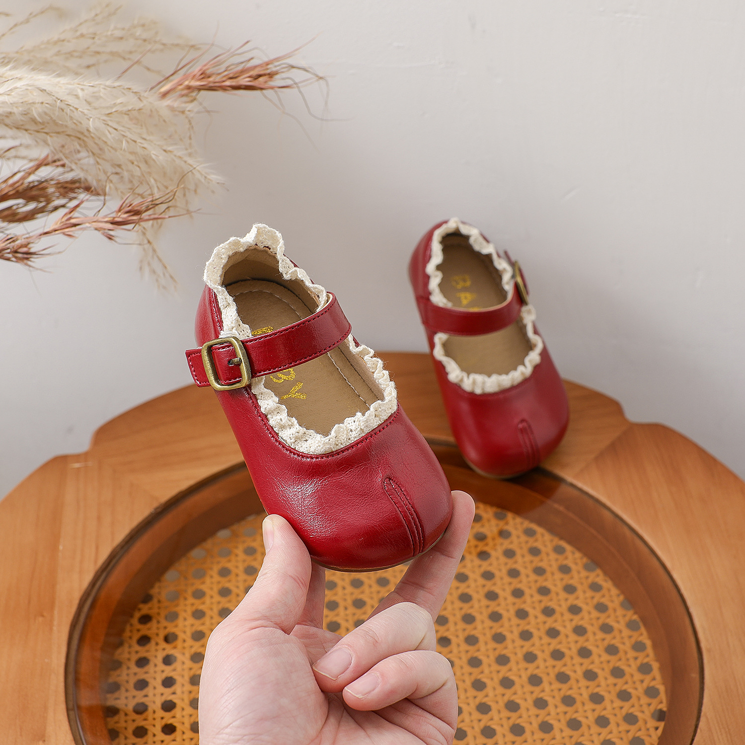 2025 Spring One-Year-Old Baby Girl Princess Shoes Red One-Year-Old Shoes Baby Single Shoes Soft Sole Toddler Shoes Girls Leather Shoes