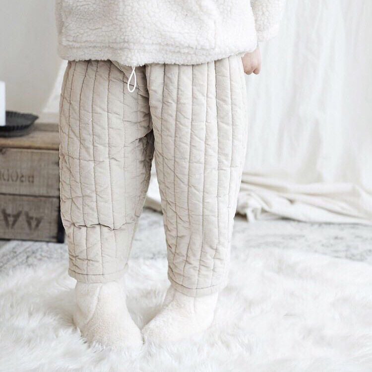 Winter Children's Clothing Korean Style Winter Retro Thickened Cotton Pants for Boys and Girls, Casual Cute Carrot Pants, Soft and Thickened