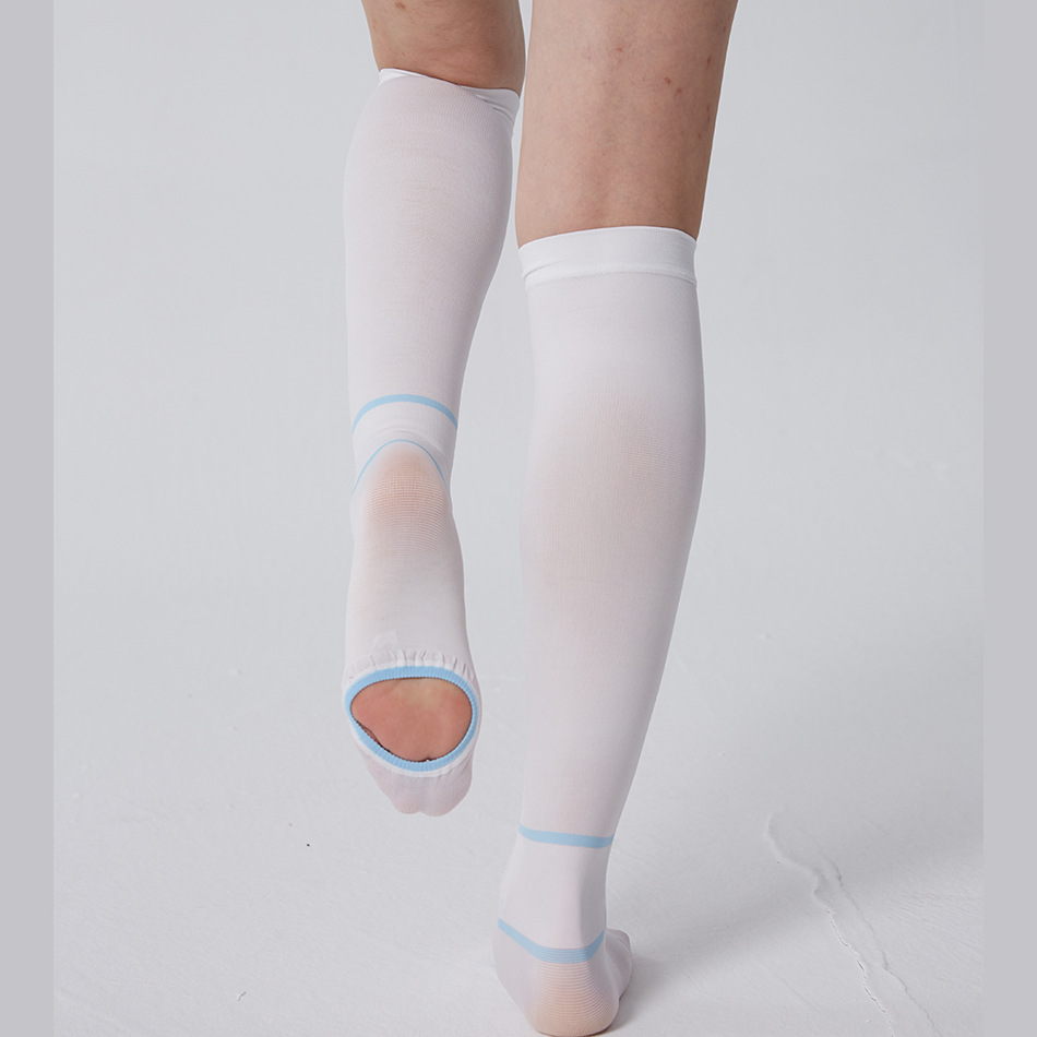 Picture of Foreign trade tube anti-thrombosis pressure with white thrombus elastic socks leg socks shaping pressure for men and women