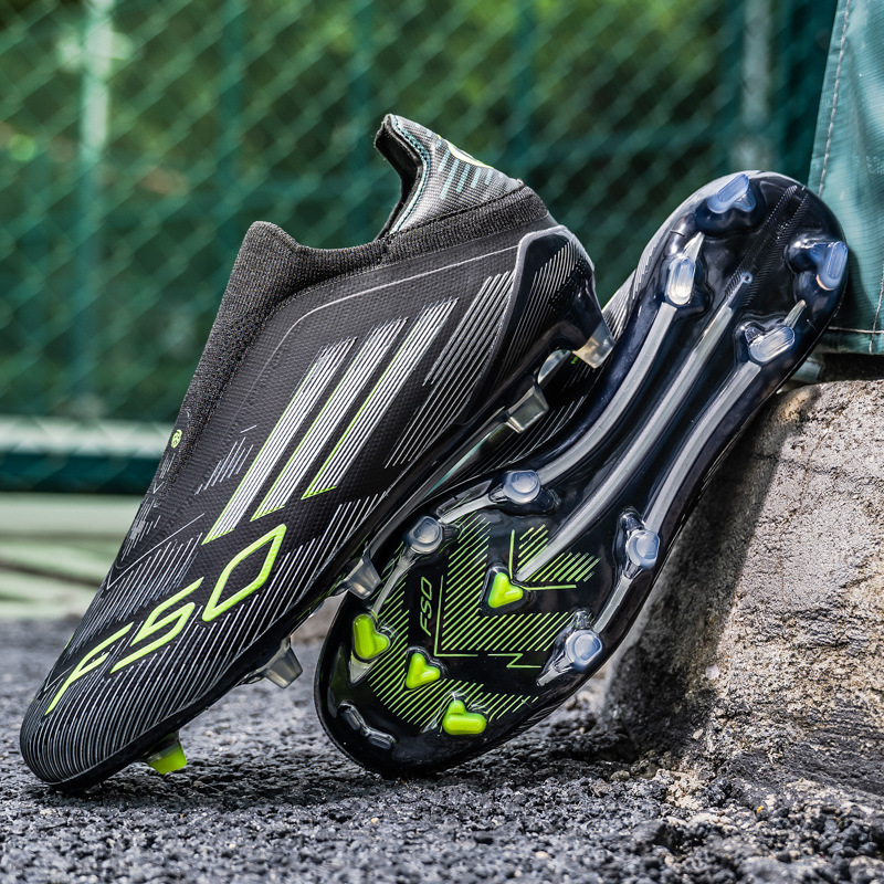 Picture of 2025 New Football Shoes for Men and Women, Long Broken Nails, Wear-Resistant Training, Teenagers and Students, Export Soccer Shoes