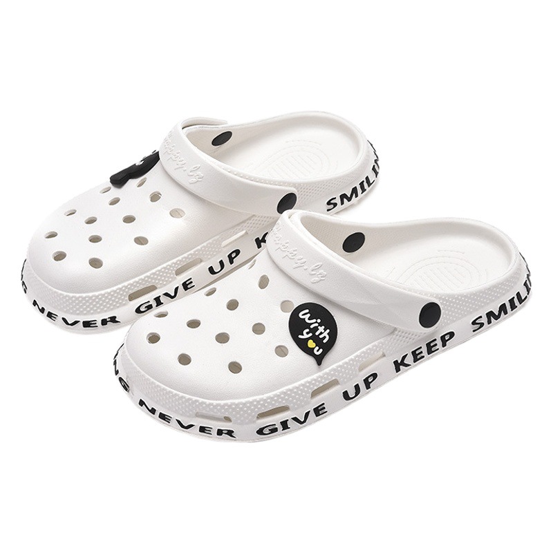 Qida Shun New Couple Cute Cartoon Letters Garden Shoes Men's and Women's Beach Shoes Wholesale