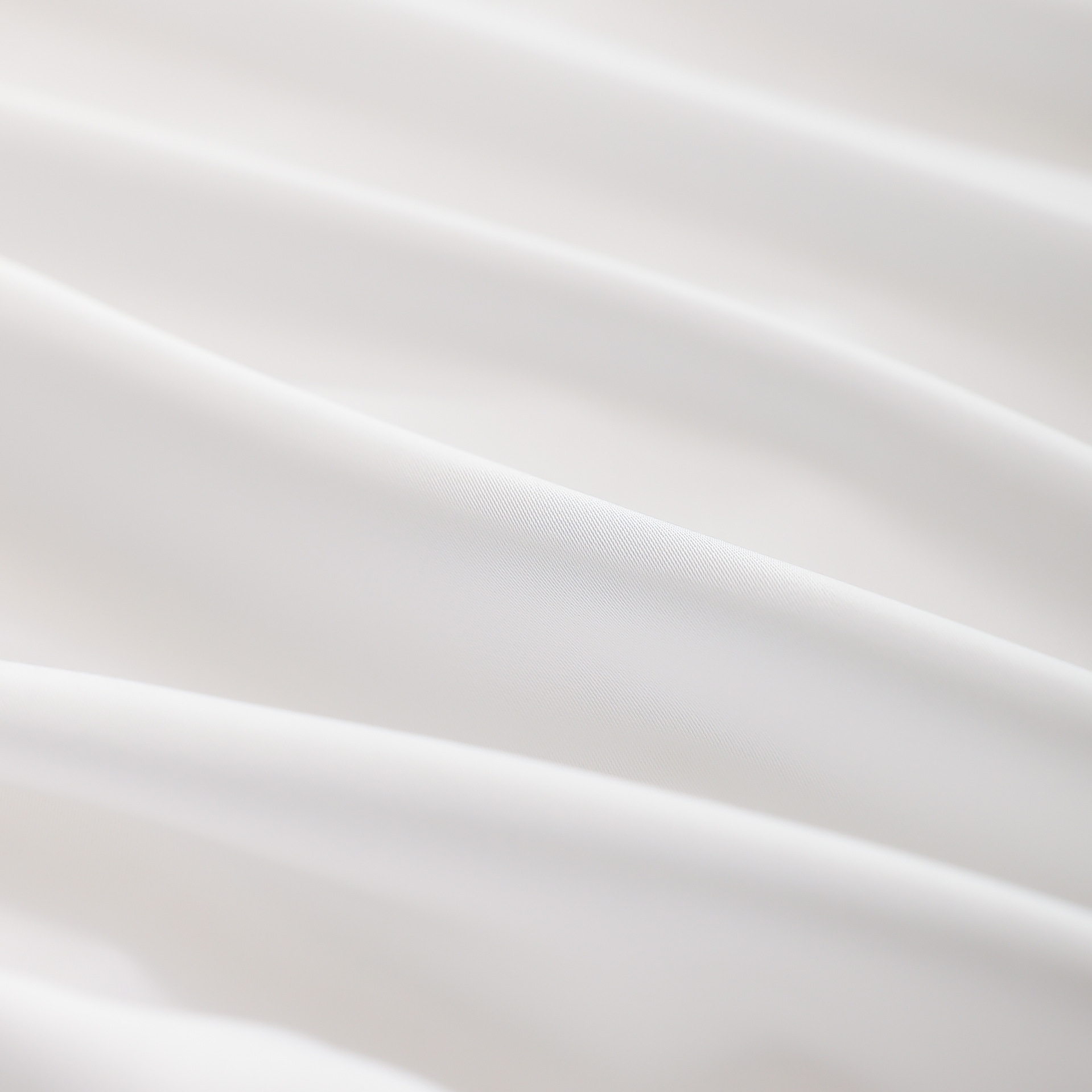 Picture of 60 Lanjing Tencel fabric solid color satin lyocell bedding fabric fabric manufacturers supply recycled fabric