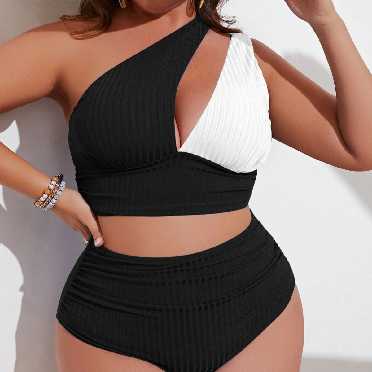 2023 new European and American one-piece swimsuit with chest pad sexy split swimsuit fashion ladies plus size swimsuit wholesale