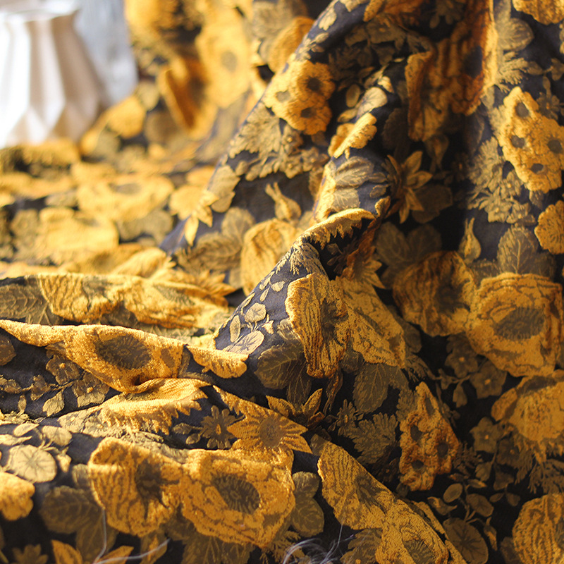 Y7 yarn-dyed relief jacquard rigid design court-style flower large jacquard fabric oil painting texture texture fabric