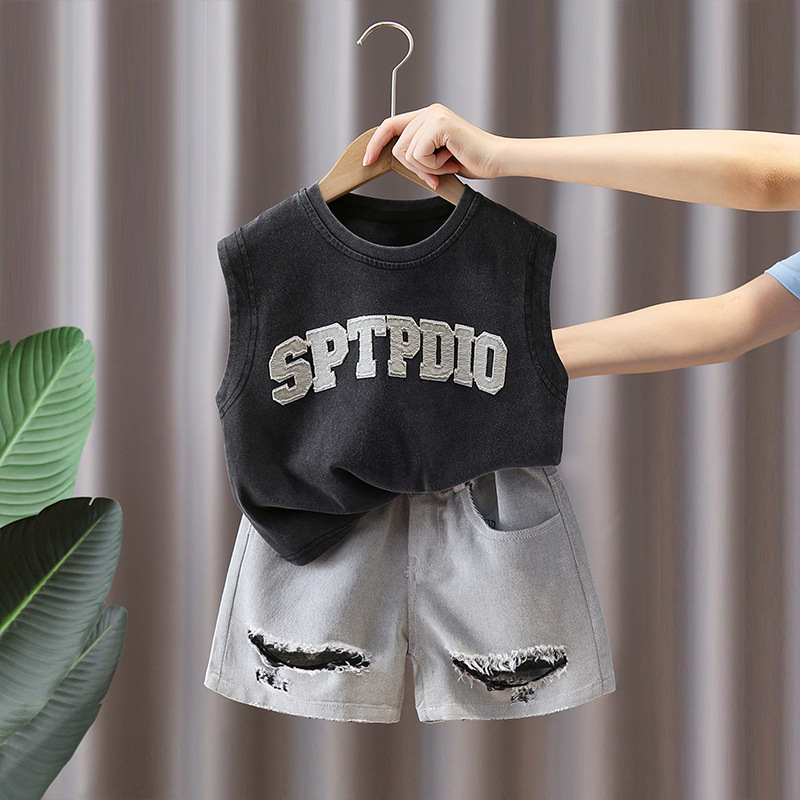 7403 Boys Summer suit 2025 New Children's Sleeveless Vest Two-Piece Summer Denim Shorts with Holes