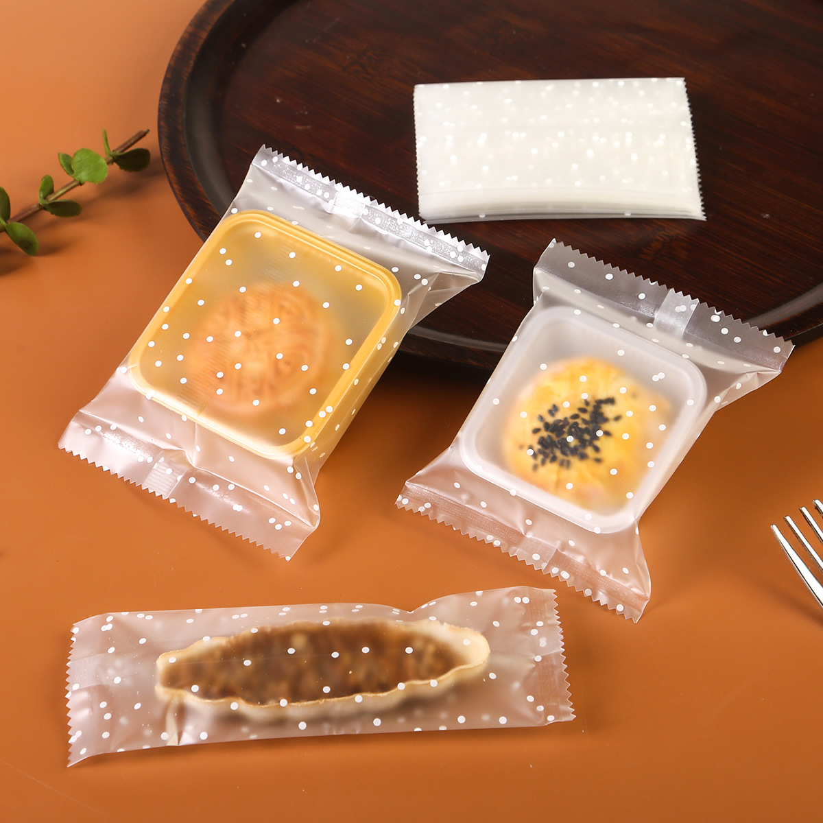 Customized Factory Direct Sales White Polka Dot Frosted Machine Sealing Bag Candy Snowflake Nougat Biscuits Heat Sealing Plastic Packaging