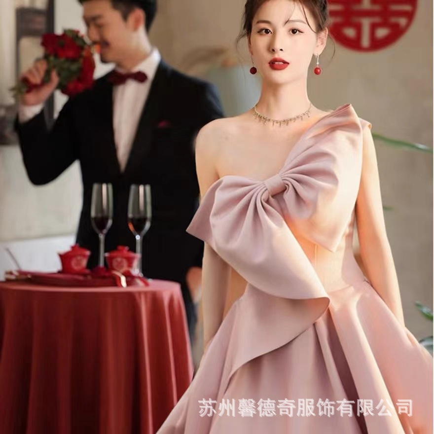 Princess on the run toast dress bride spring wedding engagement acknowledgement banquet host evening dress satin temperament socialite