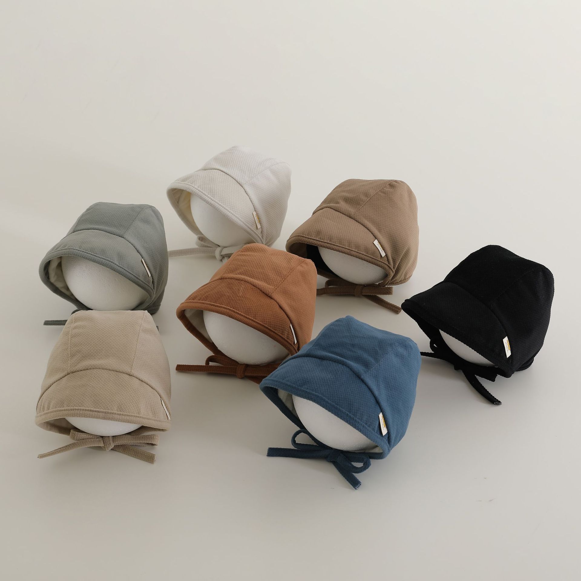 2024 new spring and autumn children's light board princess cap boys and girls all-match cute plus velvet cap pullover cap