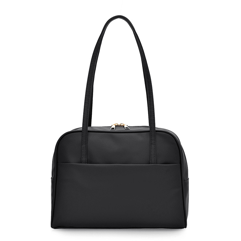 Picture of Korean Style Large Capacity Shoulder Bag Women Autumn 2024 New Retro Underarm Bag Simple Style Large Capacity Tote Bag