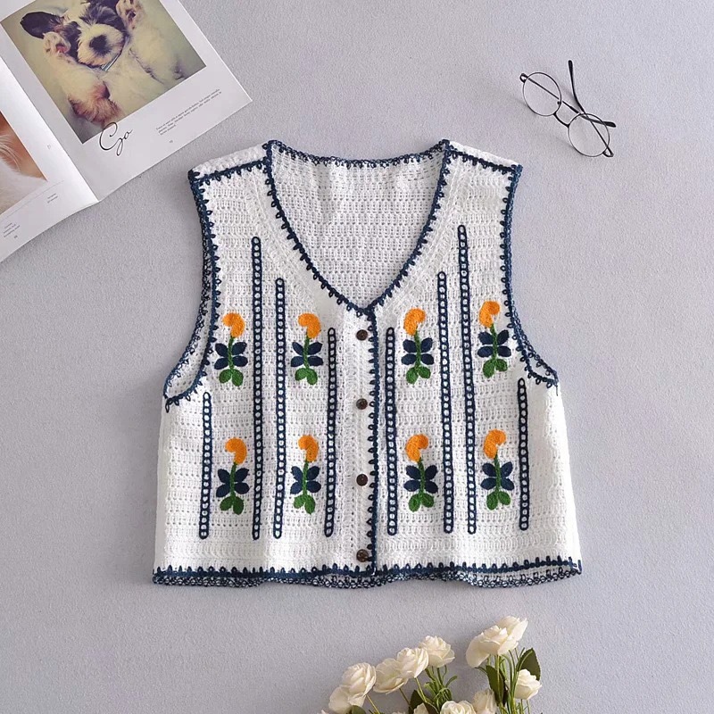 Picture of New Korean Style Knitted Vest Women's Vintage Embroidered Crochet Knitted Shirt Waistcoat Vest Sleeveless Jacket Spring and Summer