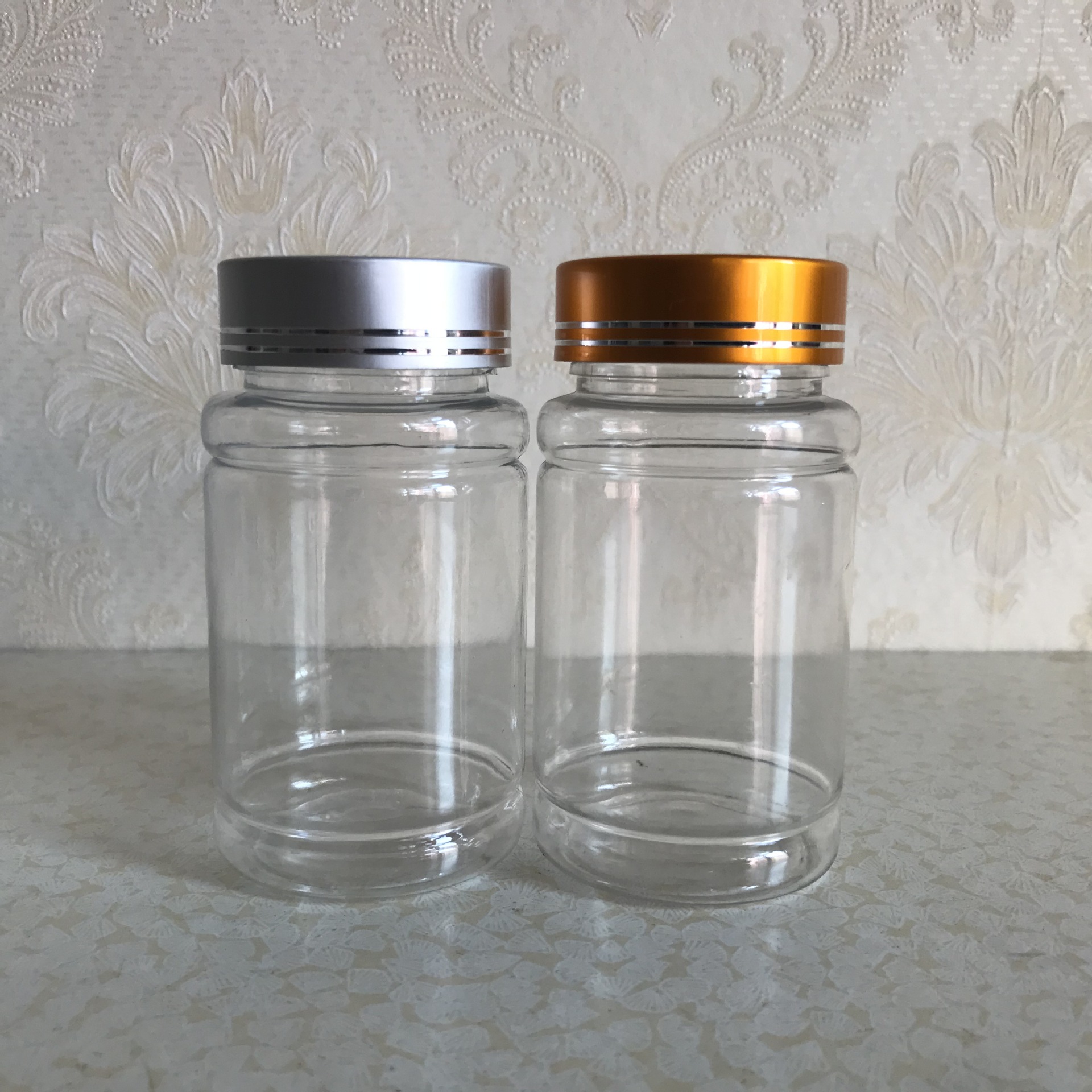 Thickened spot 100ml plastic bottle sub-packaging plastic bottle metal cap plastic bottle sample bottle