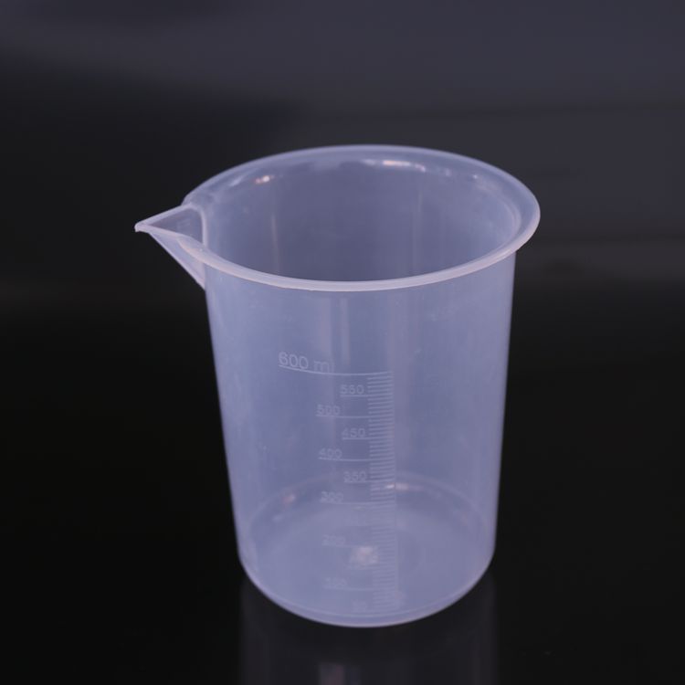 In stock plastic measuring cup 600ml transparent laboratory test measuring cup plastic 600ml beaker
