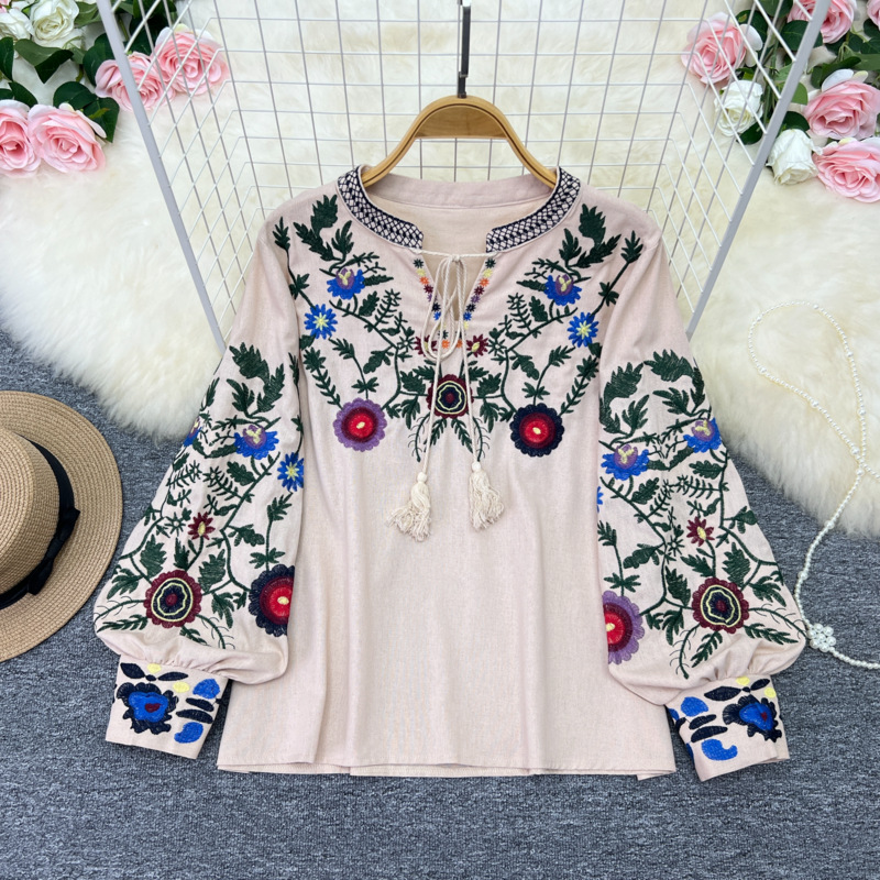 Picture of Spring and Autumn Retro Ethnic Style Elegant Long Sleeve Round Neck Pullover Embroidered Loose Shirt Women's Western Style Doll Shirt Top