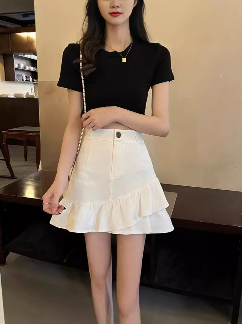 Picture of Small Irregular Ruffled Skirt 2024 Summer High Waist A- shaped Hip Slim White Denim Skirt for Women