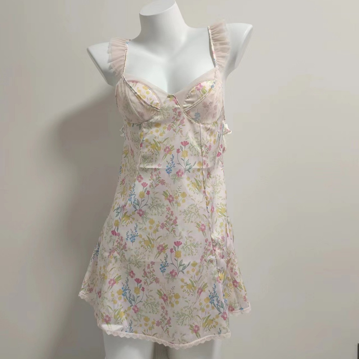French sweet floral strap nightdress smooth ice silk lace small flying sleeve sexy pajamas girl's home dress