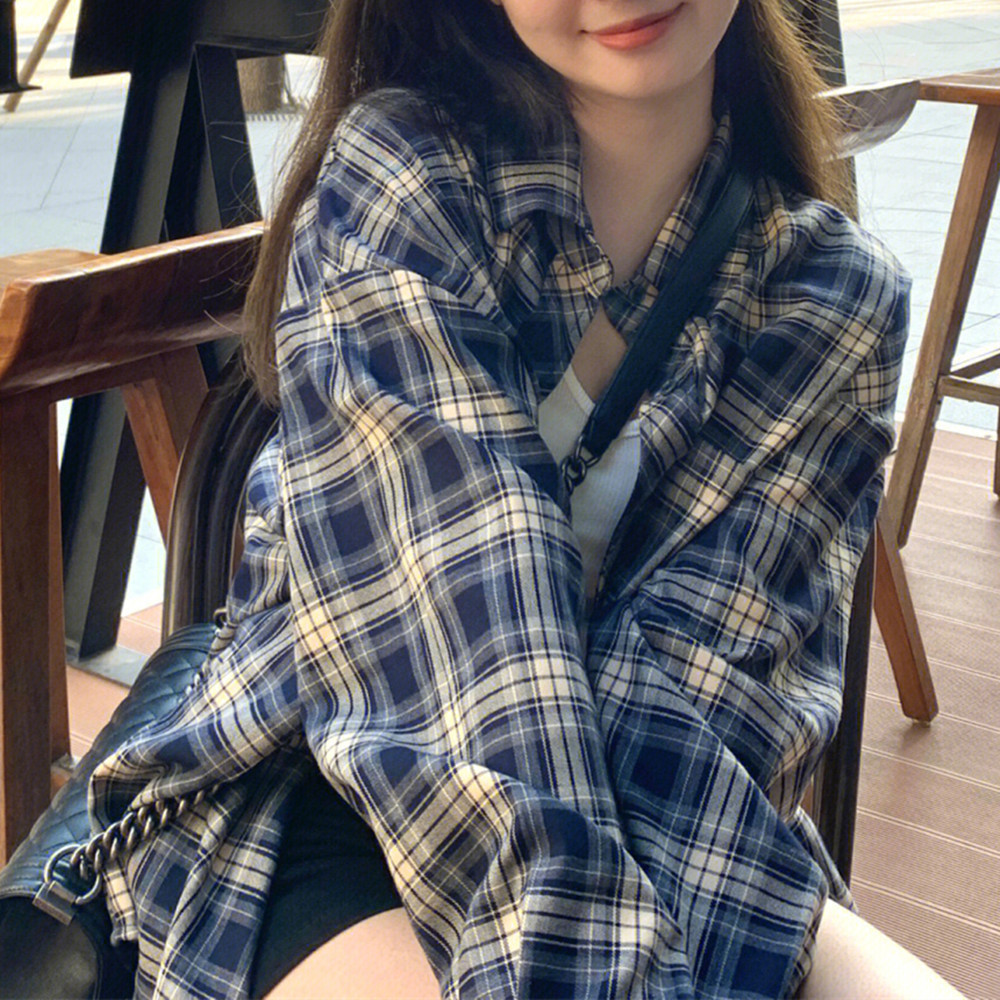 Lailisa Spring and Autumn New Hong Kong style retro plaid shirt Women's chic top coat women's shirt outer wear