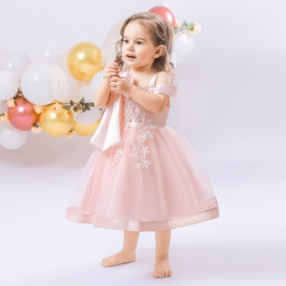 Picture of Foreign trade cross-border new children's wedding dress off-shoulder pearl embroidery girls performance princess puffy skirt summer