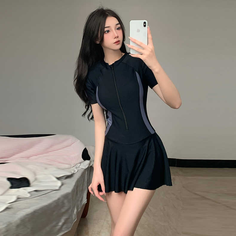 Picture of Swimsuit Women's One-piece Sports Hot Spring Swimsuit Simple Conservative Slim Slim Dress Vacation Swimwear Wholesale